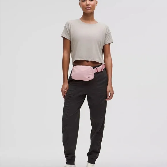 lululemon athletica Pink Crossbody Bag NWT - Picture 2 of 4
